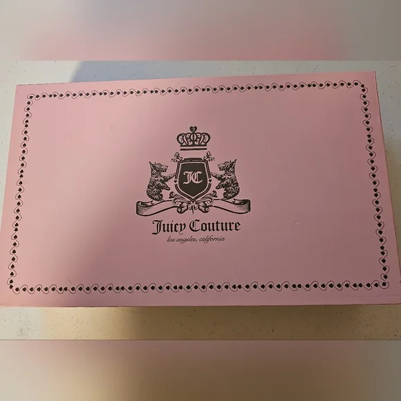 Juicy Couture - Picture 3 of 3